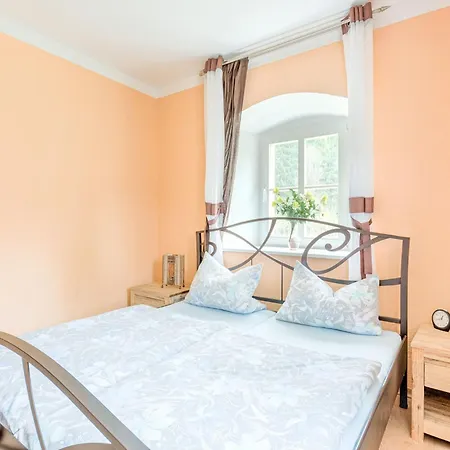 Tranquil Escape In Rauschenbach, Cleaning Included